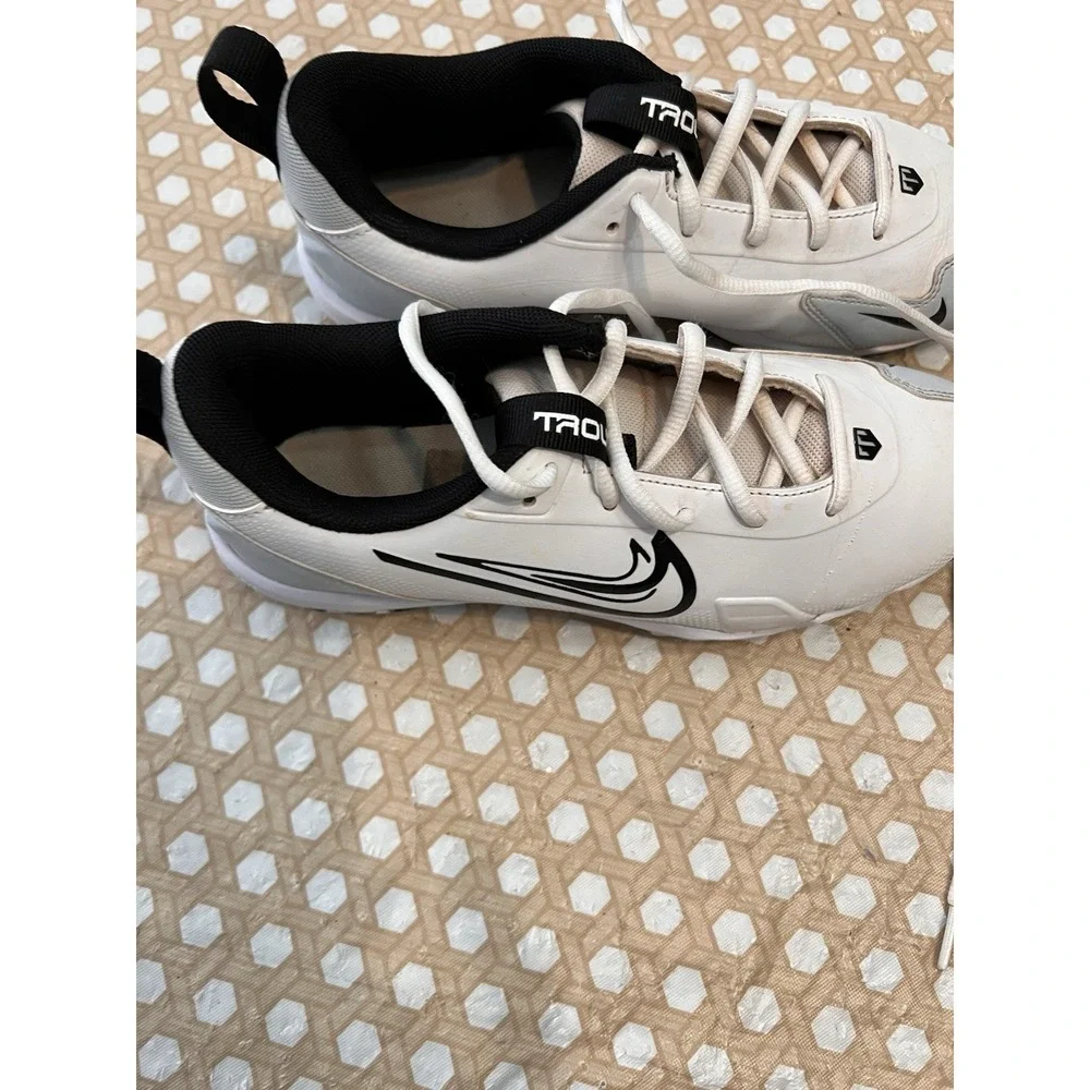 Nike Trout Baseball Cleats White Black Size 5.5Y FB9731-100
